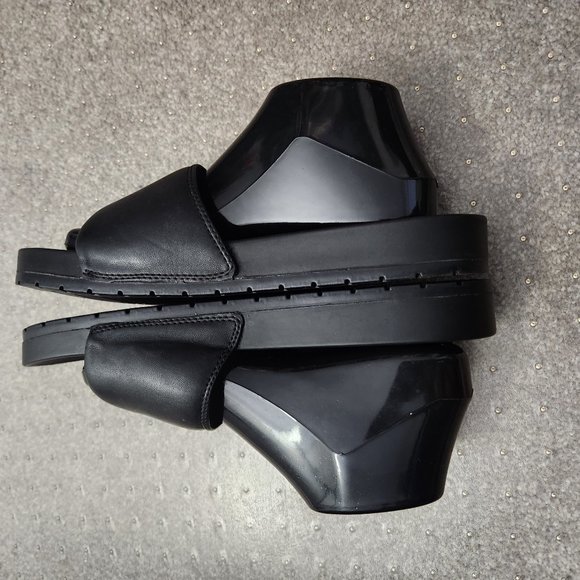 ALDO Hashtag @ Slides - Picture 8 of 11